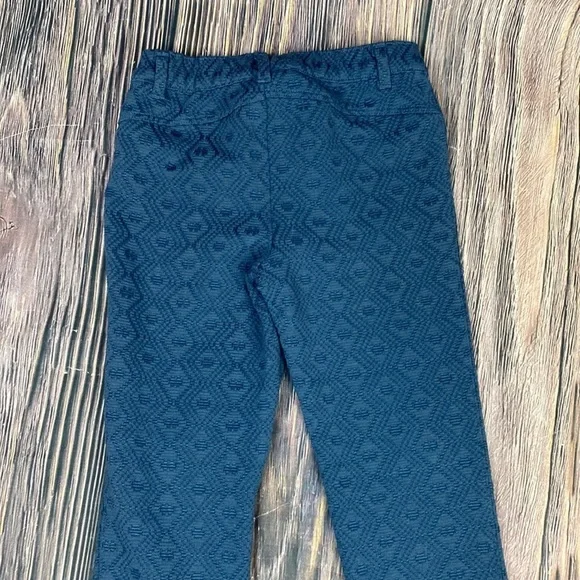 Oshkosh Blue Pattern Pants- 5T - Picture 5 of 9